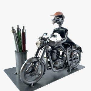 metalowy przybornik dla motocyklisty