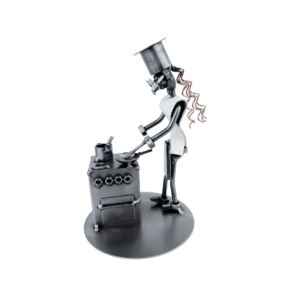 Metalowa figurka kucharki – oryginalny prezent dla kucharki i miłośniczki gotowania