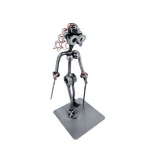 Metalowa figurka kobiety nordic walking – oryginalny prezent dla aktywnej kobiety