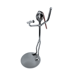 Metalowa figurka śpiewaczka – elegancki prezent dla wokalistki